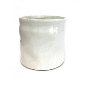Vaso modellato in ceramica